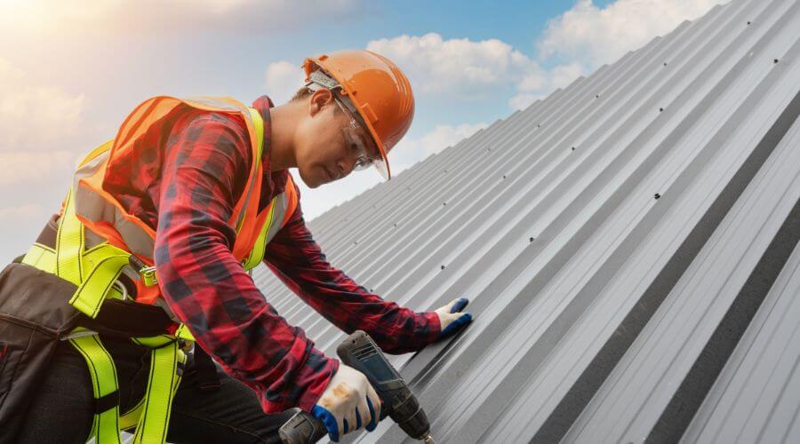 Expert new roof installation services in Libertyville, IA